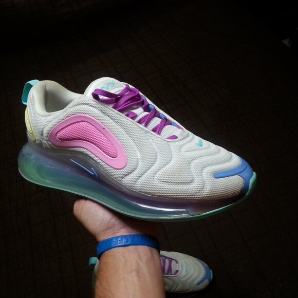 Nike Air Max 720 Women's 10  Athletic Running  Jogging Walking Low Pink Purple - Picture 8 of 16